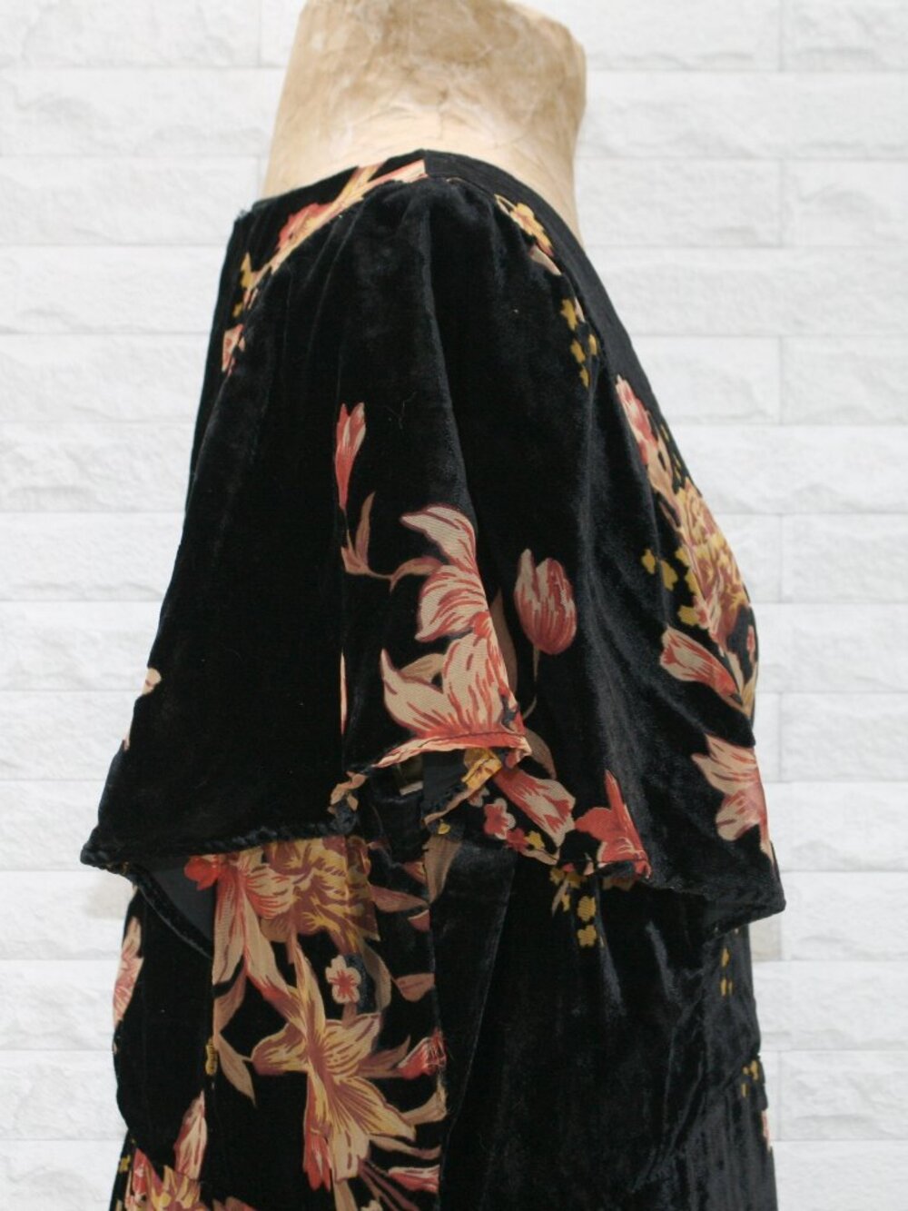 REBA Dress Floral Velvet Burnout V-Neck Ruffle Cottagecore Midi Black Coral 12 - Picture 3 of 16